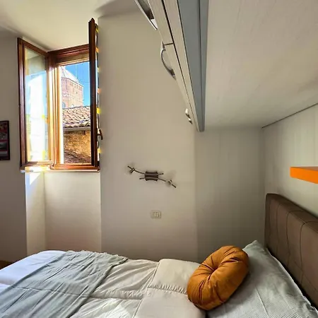 Apartment Centro Storico Vista Duomo Pavia