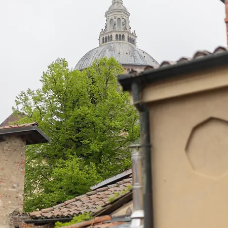 Apartment Centro Storico Vista Duomo Pavia